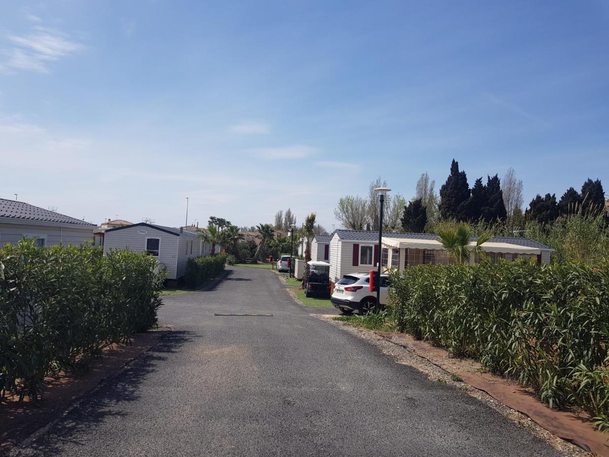 Mobil Home 8 Personnes Les Sables Du Midi Sérignan Esterno foto